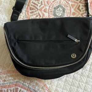Lululemon All Night Festival Bag 5L in Black/Silver